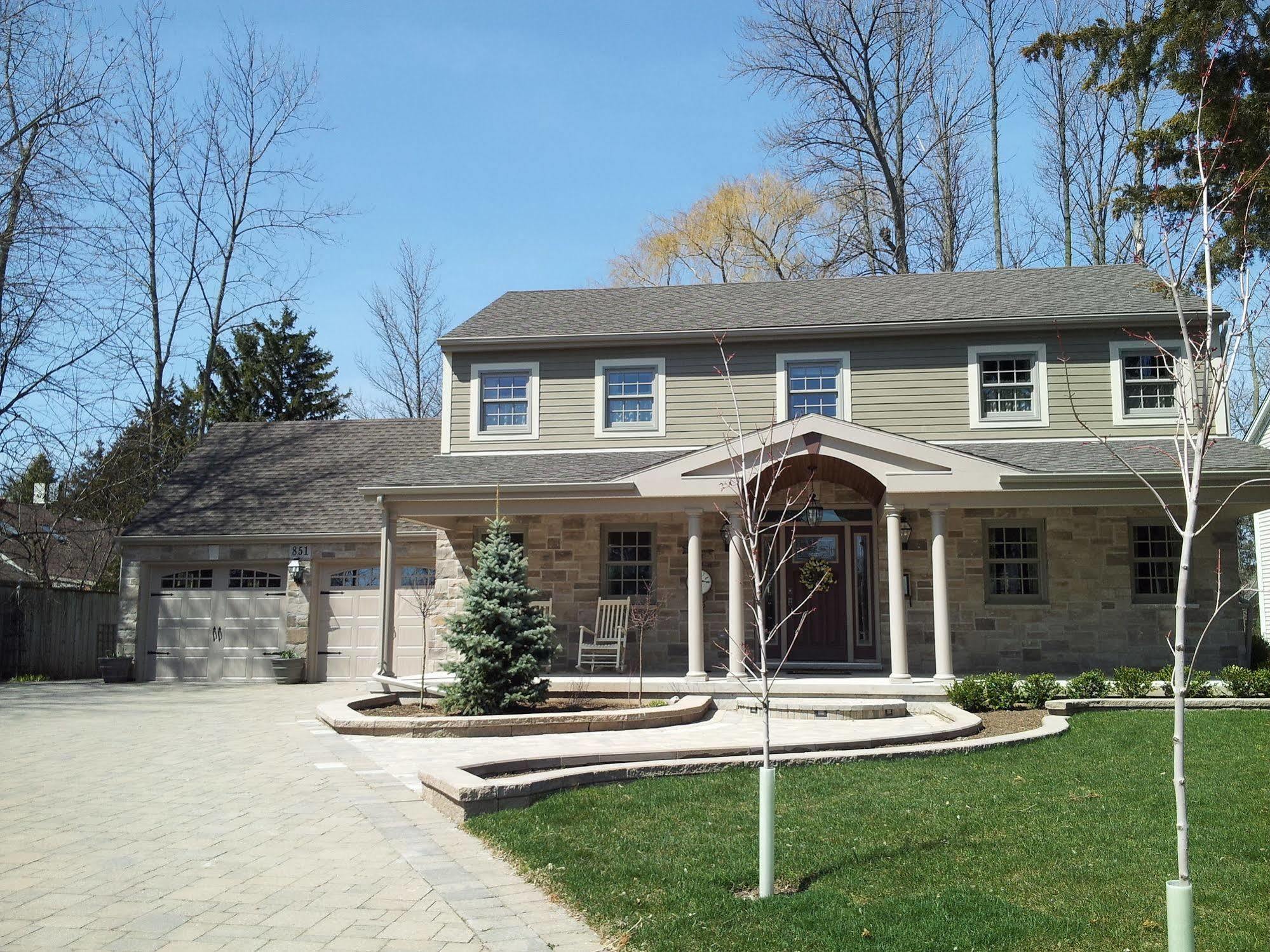 The Porch And Pillow Bed & Breakfast